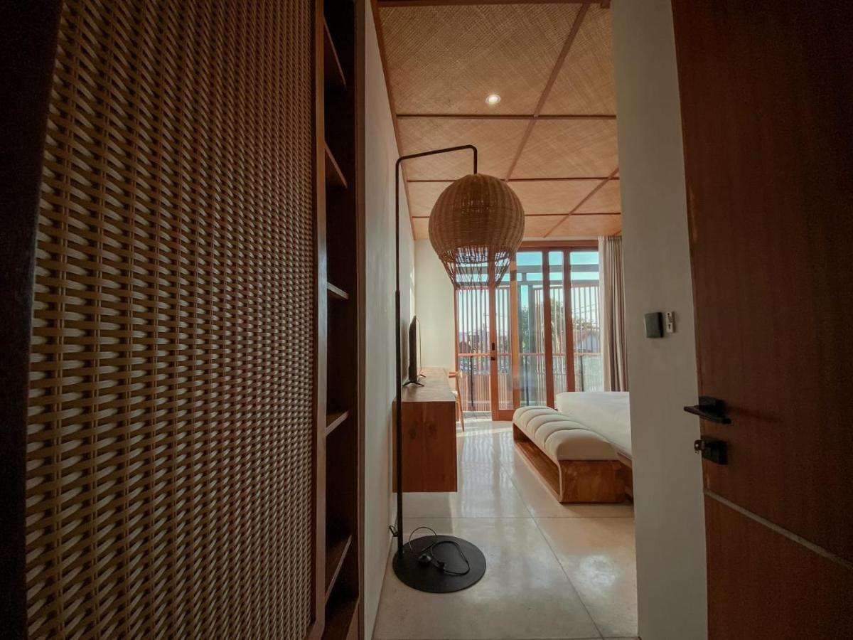 Ophelia Villa Canggu Экстерьер фото